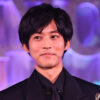 松坂桃李『御上先生』で「東京ドラマアウォード 2025」主演男優賞！ステージでお茶目さ全開