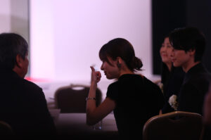 本田響矢 芳根京子と「東京ドラマアウォード」記念撮影でも再びわちゃわちゃ!松坂桃李に会釈も13