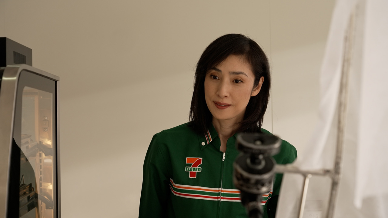 櫻井翔 今年中にしたいのは「洋服の断捨離」!天海祐希とセブン‐イレブン新CM2