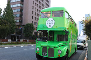 儒烏風亭らでんバスガイドに「夢がかないました」!「綾鷹 ヒトクチヒトイキ旅」バスツアー体験会1