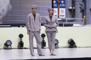 【写真130枚超】「御堂筋ランウェイ2025」大阪・関西万博パビリオンユニフォームずらり！ミャクミャクも登場10