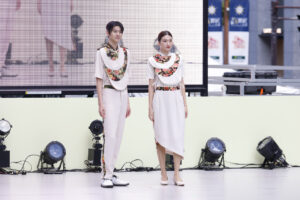 【写真130枚超】「御堂筋ランウェイ2025」大阪・関西万博パビリオンユニフォームずらり！ミャクミャクも登場11