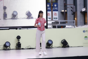 【写真130枚超】「御堂筋ランウェイ2025」大阪・関西万博パビリオンユニフォームずらり！ミャクミャクも登場23