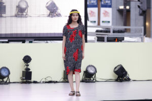 【写真130枚超】「御堂筋ランウェイ2025」大阪・関西万博パビリオンユニフォームずらり！ミャクミャクも登場33