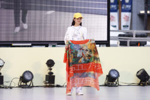 【写真130枚超】「御堂筋ランウェイ2025」大阪・関西万博パビリオンユニフォームずらり！ミャクミャクも登場45