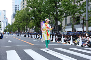 【写真130枚超】「御堂筋ランウェイ2025」大阪・関西万博パビリオンユニフォームずらり！ミャクミャクも登場55