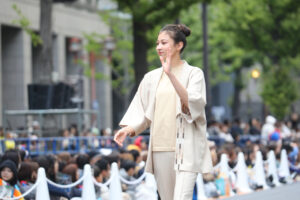 【写真130枚超】「御堂筋ランウェイ2025」大阪・関西万博パビリオンユニフォームずらり！ミャクミャクも登場66