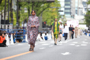 【写真130枚超】「御堂筋ランウェイ2025」大阪・関西万博パビリオンユニフォームずらり！ミャクミャクも登場71