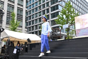 【写真130枚超】「御堂筋ランウェイ2025」大阪・関西万博パビリオンユニフォームずらり！ミャクミャクも登場83