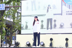 【写真130枚超】「御堂筋ランウェイ2025」大阪・関西万博パビリオンユニフォームずらり！ミャクミャクも登場116