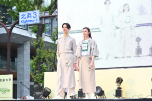 【写真130枚超】「御堂筋ランウェイ2025」大阪・関西万博パビリオンユニフォームずらり！ミャクミャクも登場119