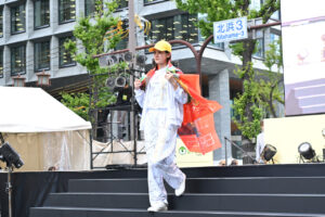 【写真130枚超】「御堂筋ランウェイ2025」大阪・関西万博パビリオンユニフォームずらり！ミャクミャクも登場121