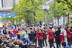 ユニバーサル・スタジオ・ジャパン「御堂筋ランウェイ2025」で感謝の特別パフォーマンス3