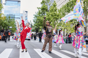 ユニバーサル・スタジオ・ジャパン「御堂筋ランウェイ2025」で感謝の特別パフォーマンス10