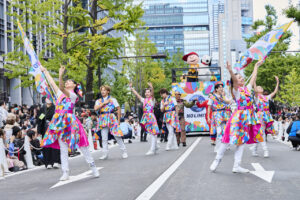 ユニバーサル・スタジオ・ジャパン「御堂筋ランウェイ2025」で感謝の特別パフォーマンス15