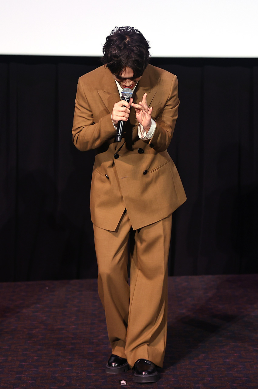 原嘉孝“原”違いに室龍太から遠慮ないツッコミ!“謎の動き”とともにしゅんとして身を縮める3