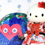 トゥンクトゥンクとキティちゃんが握手で盛り上げ！コラボ商品7点お披露目