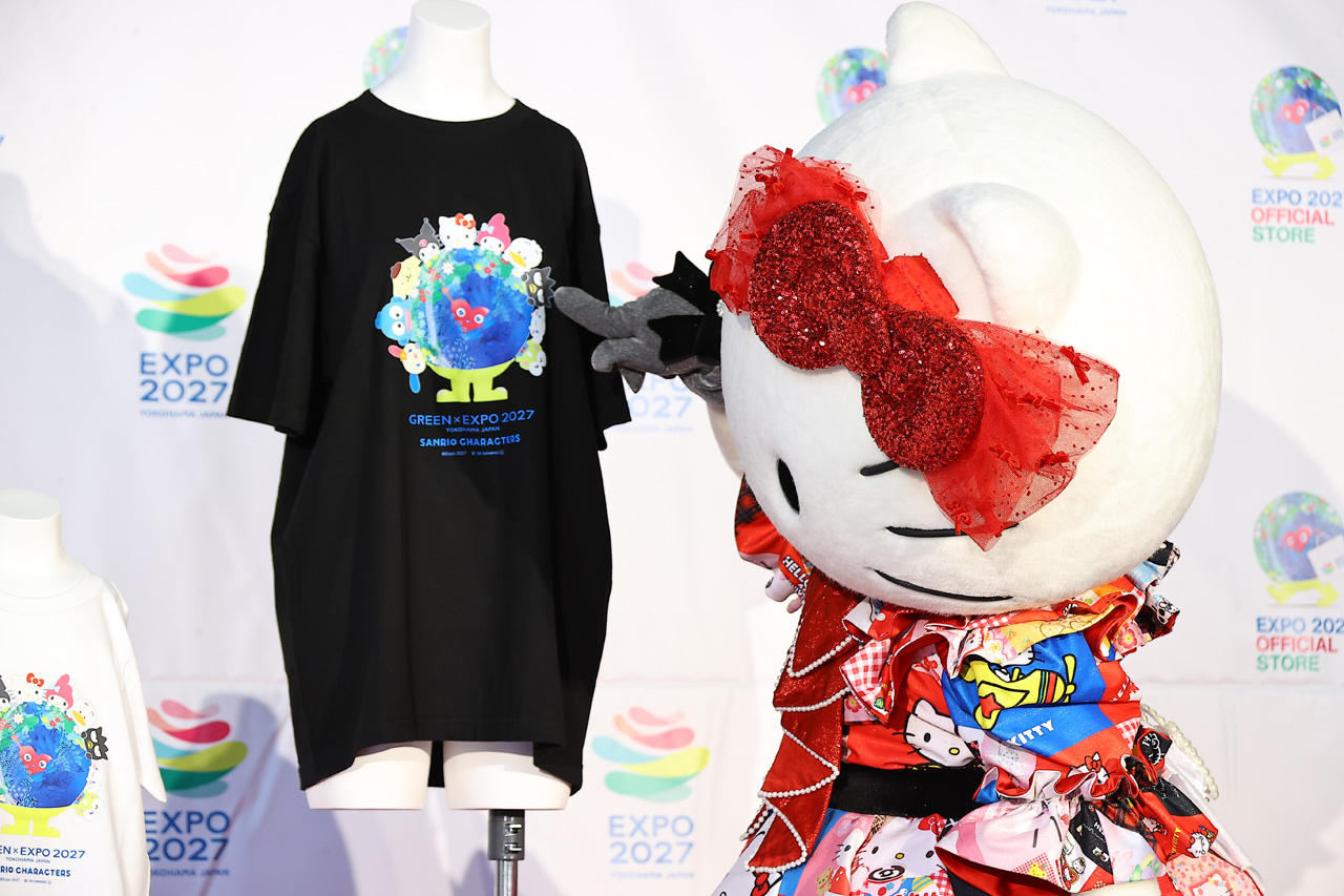 トゥンクトゥンクとキティちゃんが握手で盛り上げ!コラボ商品7点お披露目8