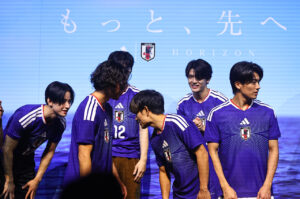 JO1・INIスペシャルユニット・JI BLUE起用に佐藤景瑚「目ん玉とび出しました」21