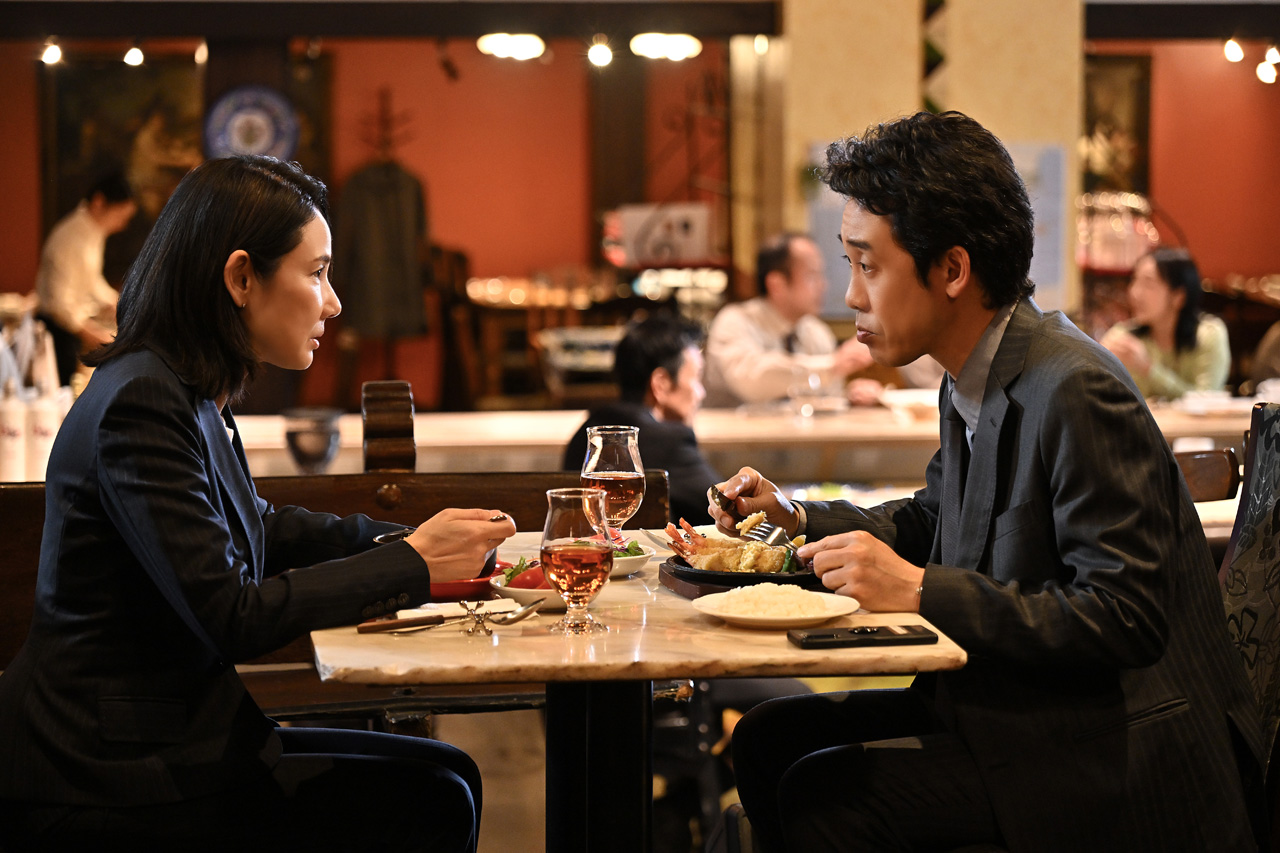 映画ラストマン“LOVE”予感の場面写真公開!プレイボーイなライバル登場で焦りだす者も?4