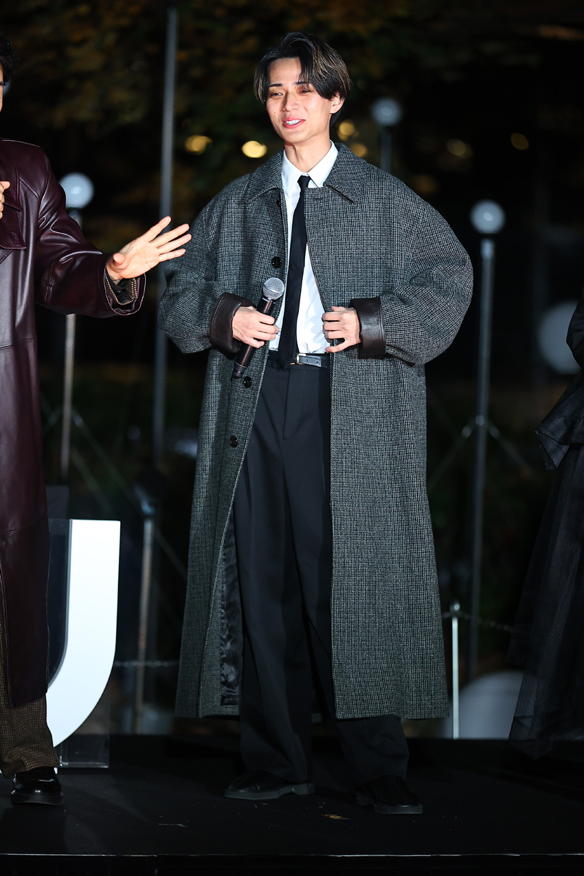 永瀬廉 赤坂の東京ミッドタウンで「映画ラストマン」イルミ点灯式に!福山雅治と大泉洋にタジタジ1