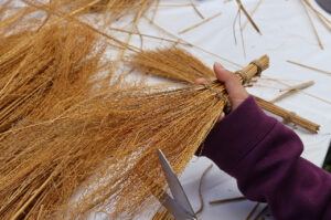 ミャクミャクともずやん服部緑地公園の日本民家集落博物館に現れ大盛況！大阪・関西万博万博の茅贈呈セレモニー31