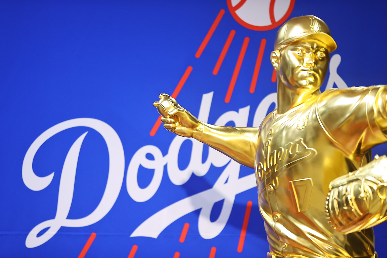 大谷翔平選手 5500万円の等身大「黄金のピッチャー 大谷翔平」像お披露目!杉谷拳士氏レポート9