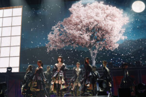 久保史緒里「最高の9年間でした!」叫ぶ!卒業コンサートで松本潤、有村架純ナレーション13