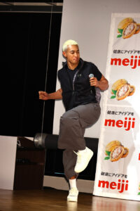 関口メンディー、みちょぱ筋トレ前のチョコレート食べた効果とケアの重要性学ぶ2