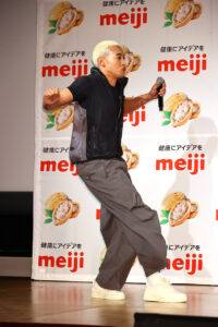 関口メンディー、みちょぱ筋トレ前のチョコレート食べた効果とケアの重要性学ぶ3