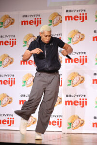 関口メンディー、みちょぱ筋トレ前のチョコレート食べた効果とケアの重要性学ぶ5