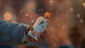 目黒蓮 Mrs. GREEN APPLE『キリン 午後の紅茶』新CM『奇跡の前夜』篇で共演！ミルクティー差し入れ11