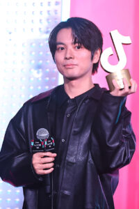 榎木淳弥『呪術廻戦』が『TikTokトレンド大賞2025』大賞受賞で登場!「みんなに愛されている」7