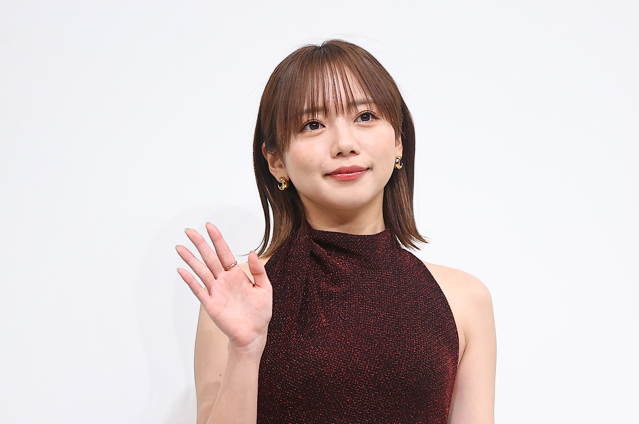 齊藤京子 背中バックリ大胆ドレスで表参道ヒルズ「JO MALONE LONDON」期間限定POPUPに来場2