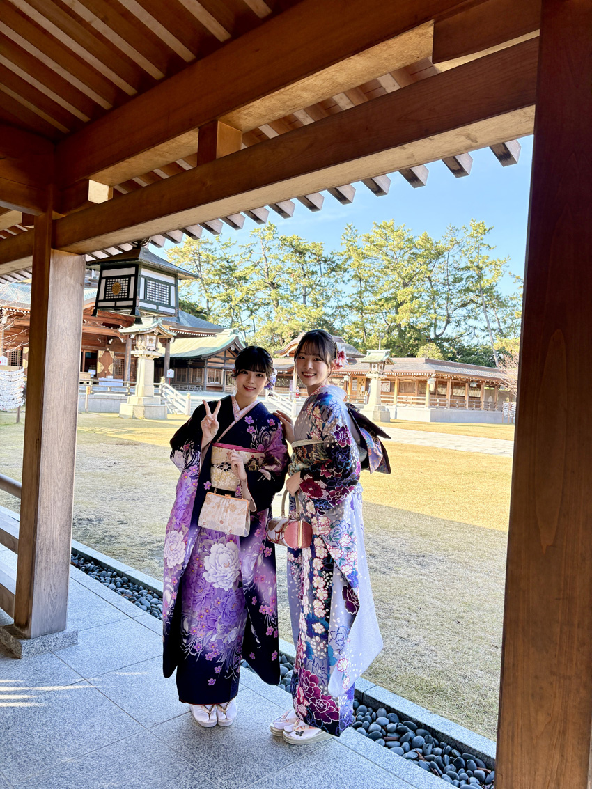 杉本萌、谷口陽香 新潟縣護國神社で「NGT48 二十歳のつどい」!着用振り袖解説1