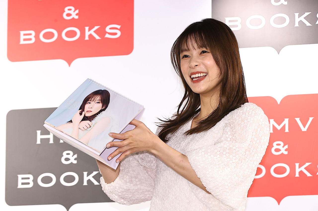 芳根京子アクスタ制作に積極的じゃなかった「いらない」への不安…初カレンダー「いつも近くに置いて」1