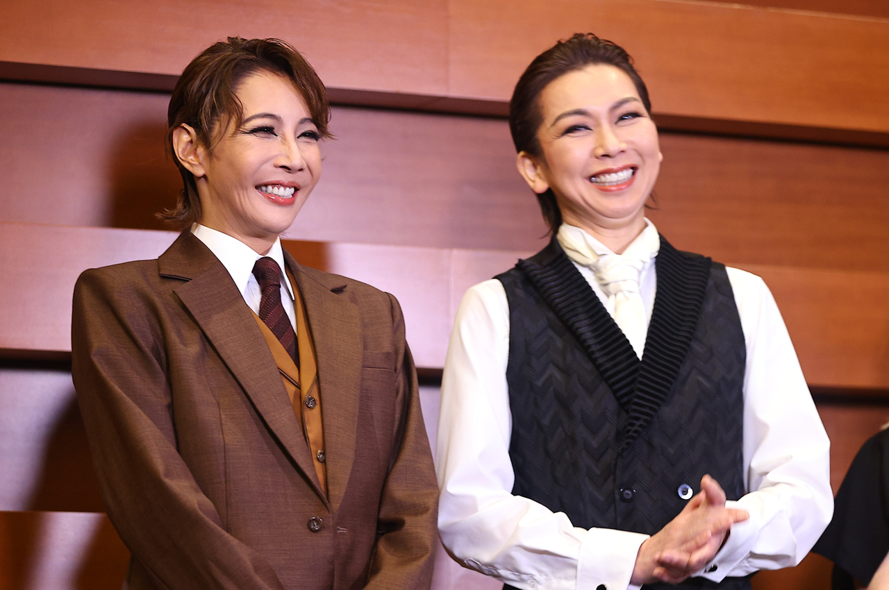 湖月わたる、柚希礼音2人だけの『マイ フレンド ジキル』でお互いの見どころアピール4