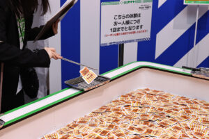 BE:FIRST渋谷で開催の『ファミフェス2025』内に巨大パネル設置！呪術廻戦2品も先行公開12