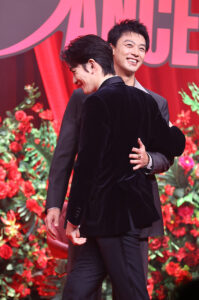 竹内涼真 町田啓太と信頼のハグ！『10DANCE』撮影前にした絶望や楽しかった部分とは？3