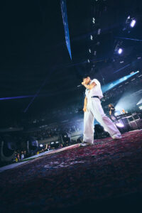 「UVERworld VS シリーズ　UVERworld vs SEKAI NO OWARI」日本武道館で1万2000人熱狂6