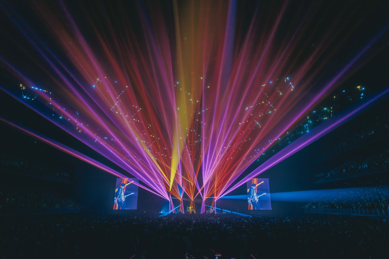 ポルノグラフィティ大晦日カウントダウンライヴ『みなとみらいロマンスポルノ'25 ~THE OVEЯ~』開催4