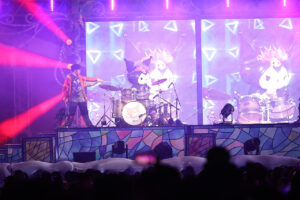 USJ 2026年突入瞬間4000発花火で真昼のような明るさ！クロミ＆マイメロディ艶やか和装パフォーマンス3