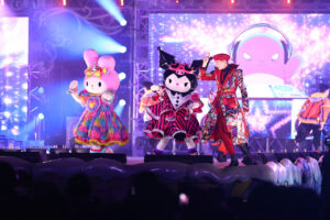 USJ 2026年突入瞬間4000発花火で真昼のような明るさ！クロミ＆マイメロディ艶やか和装パフォーマンス6