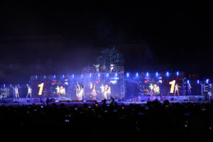 USJ 2026年突入瞬間4000発花火で真昼のような明るさ！クロミ＆マイメロディ艶やか和装パフォーマンス9