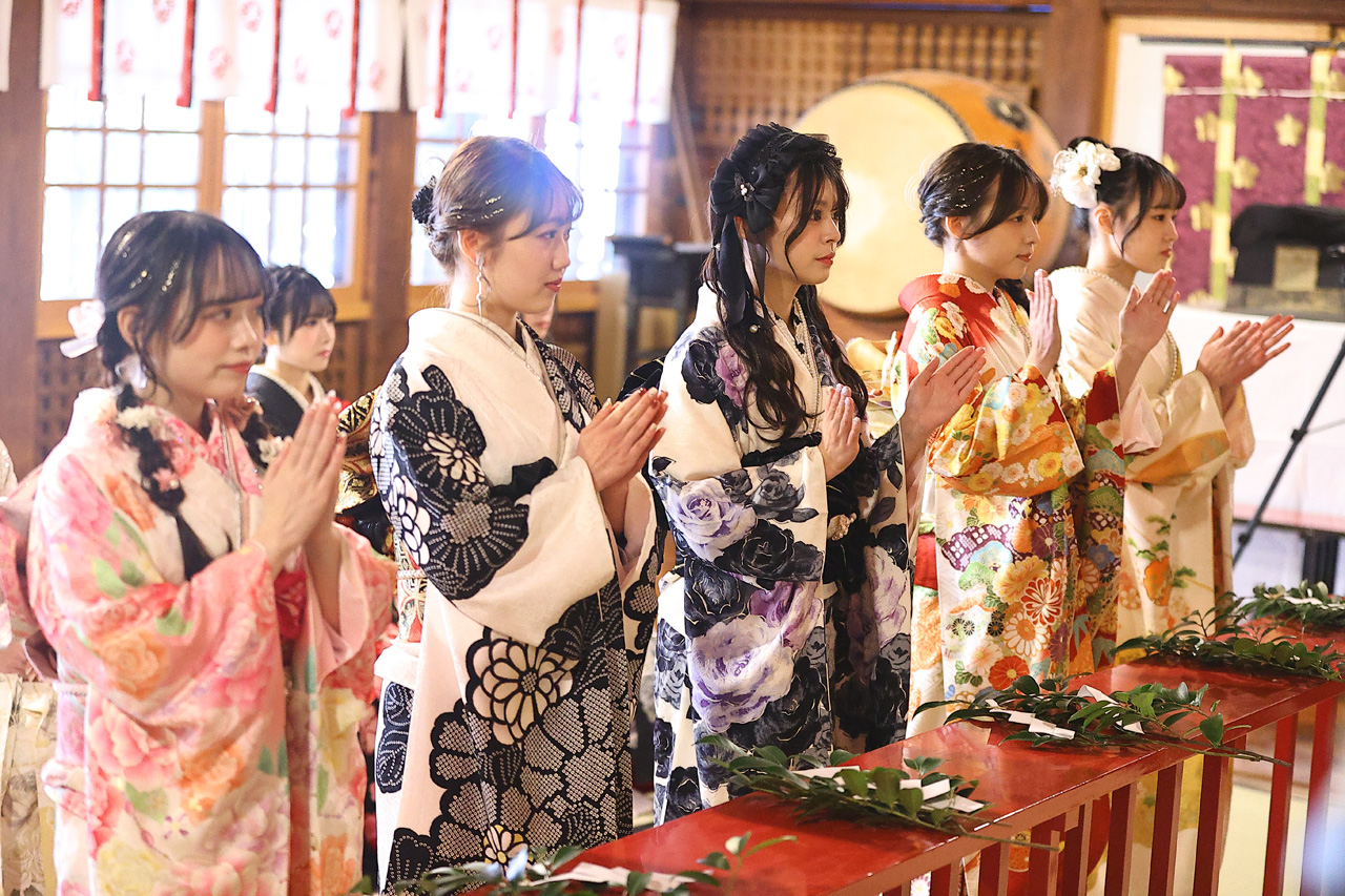 NMB48・池田典愛、板垣心和、坂下真心、坂田心咲ら10人大阪天満宮で成人式3