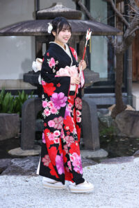 NMB48・芳賀礼 普段との“ギャップ”成人式艶やか振袖！感謝したい人とは？4