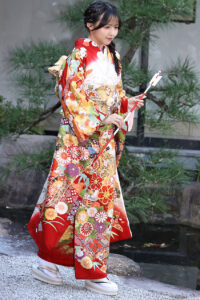 NMB48・板垣心和、中川朋香、西由真、福野杏実、福原琴美 成人式で艶やか振袖8