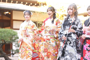 NMB48・板垣心和、中川朋香、西由真、福野杏実、福原琴美 成人式で艶やか振袖9