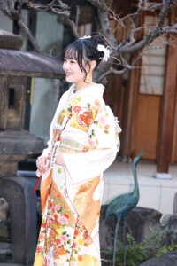 NMB48・板垣心和、中川朋香、西由真、福野杏実、福原琴美 成人式で艶やか振袖3