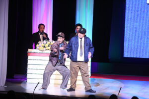 ダブルヒガシ、タイムキーパー、ナイチンゲールダンス、ヨネダ2000「上方漫才協会大賞」で“ファッションショー”2